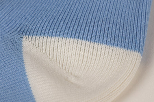 STRUTZ® Shock Absorbing Compression Gel Socks absorb the shock to feet and legs caused by walking and running. Take the pressure off your feet especially your heels. Helps rejuvenate achy, tired feet. Moisturize dry, cracked heels too!